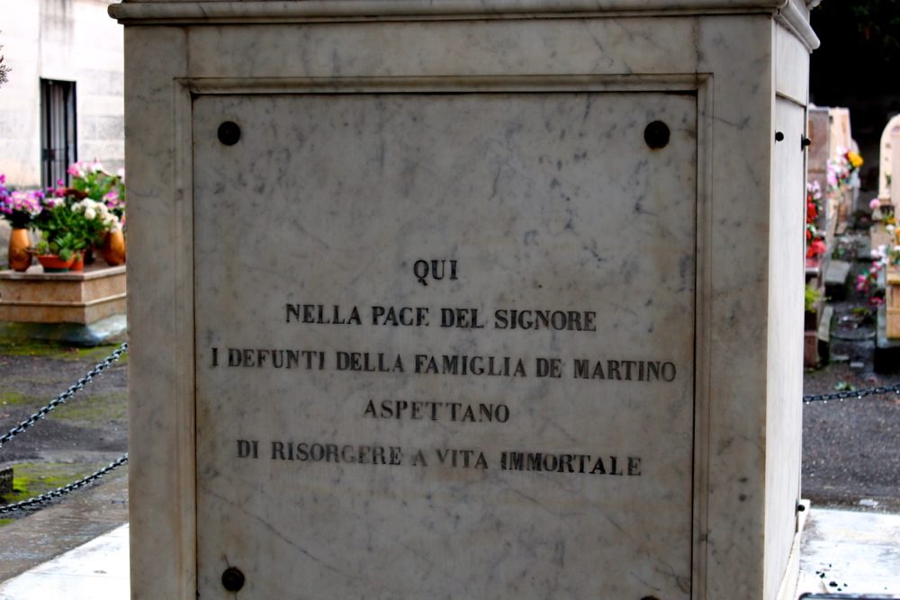 Antonio De Martino's tomb (2).jpg